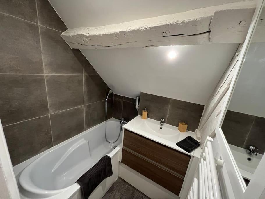 Appartement Avec Terrasse En Plein Coeur De Vernon Vernon  Eksteriør billede