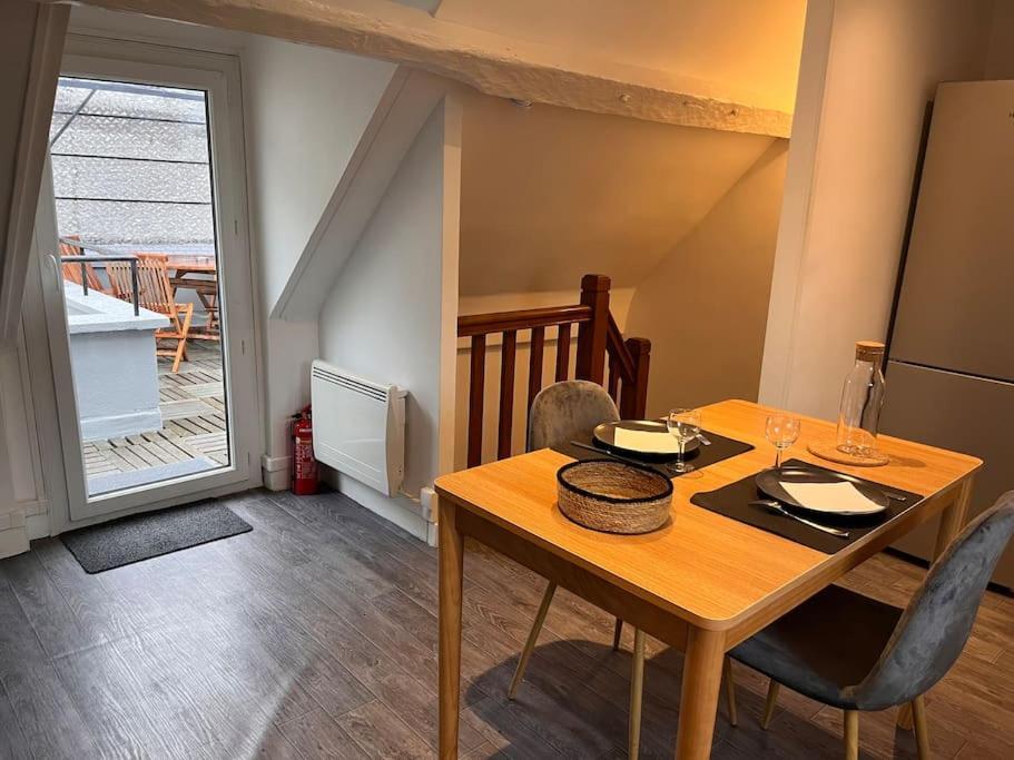 Appartement Avec Terrasse En Plein Coeur De Vernon Vernon  Eksteriør billede