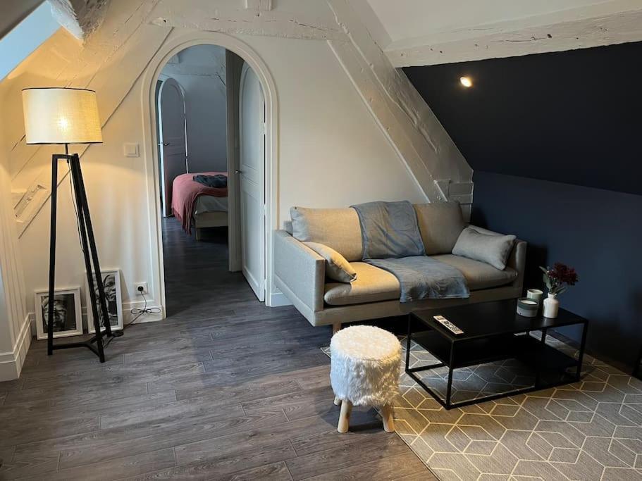 Appartement Avec Terrasse En Plein Coeur De Vernon Vernon  Eksteriør billede